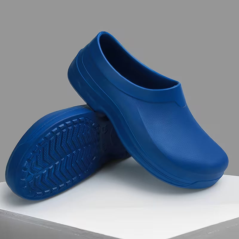 Non-slip ear clogs